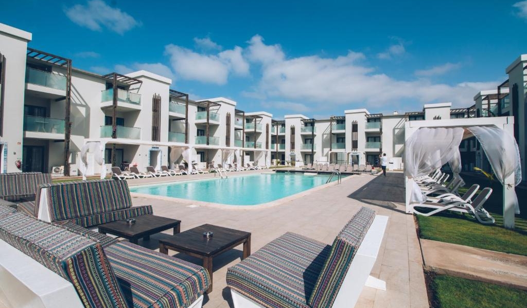 Hotel Halos Casa Resort