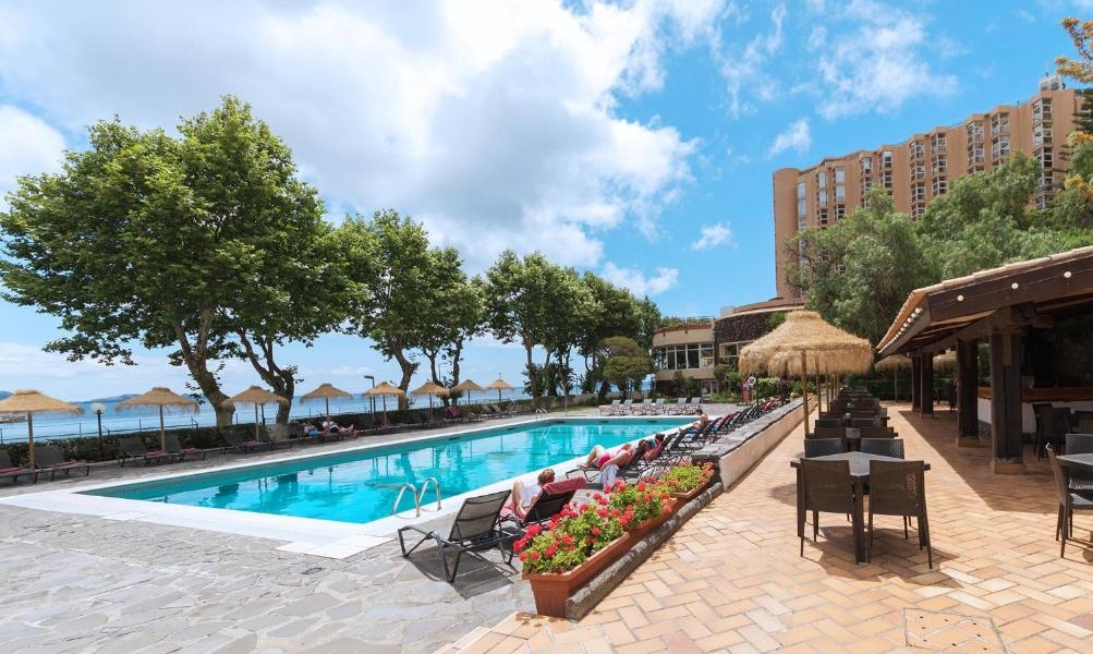 Hotel Baia Madeira