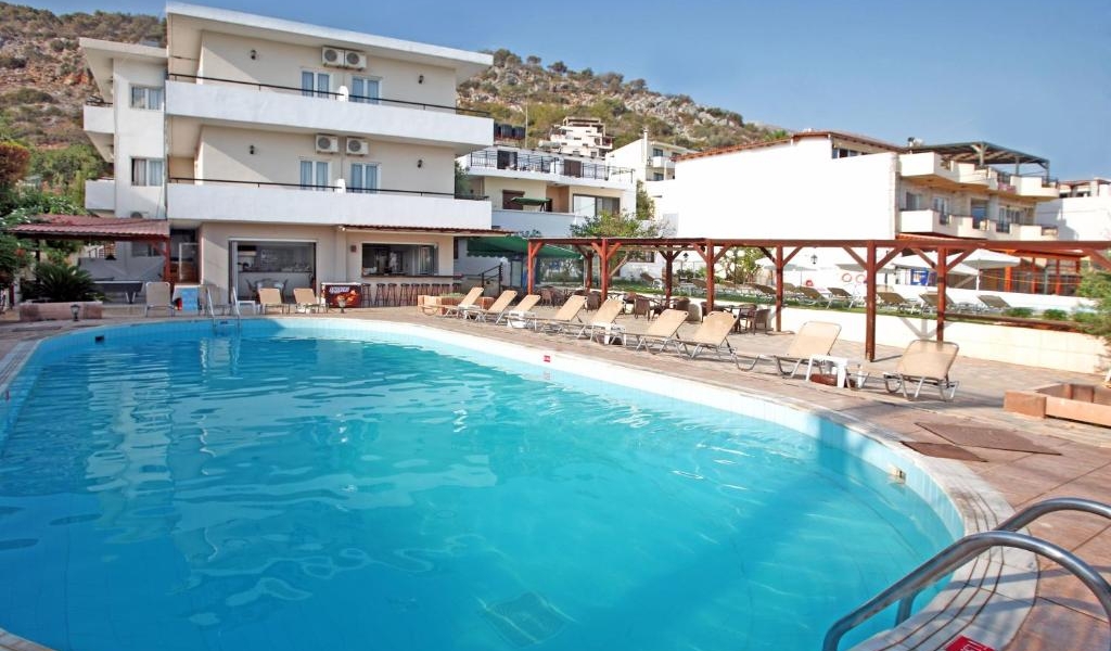 Iraklis Apartments