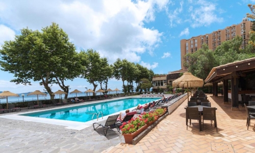 Hotel Baia Madeira, karpaten.ro