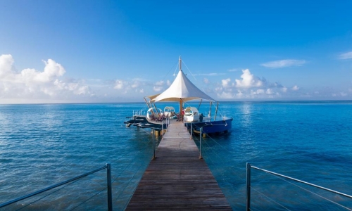 Coco de Mer Hotel and Black Parrot Suites Resort, karpaten.ro, 2