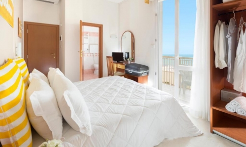 Hotel Carnaby, karpaten.ro