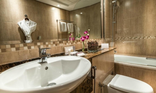 Hotel First Central Suites, karpaten.ro, 2