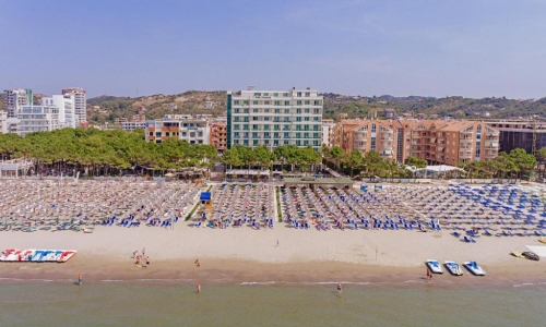 Hotel Albanian Star, karpaten.ro