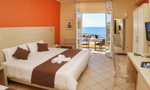 Hotel Janus, karpaten.ro, 2