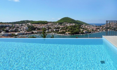 Hotel Adria, karpaten.ro