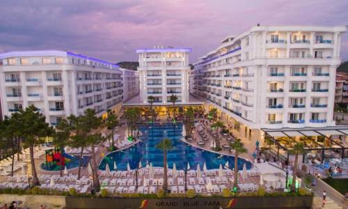 Grand Blue Fafa Resort & SPA, karpaten.ro