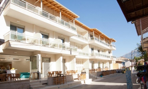 Hotel Grand TheoNi, karpaten.ro