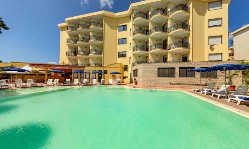 Rina Hotel, karpaten.ro