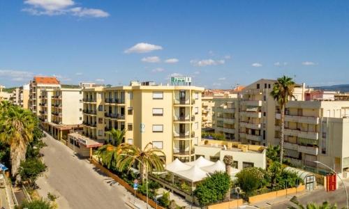 Hotel Rina, karpaten.ro