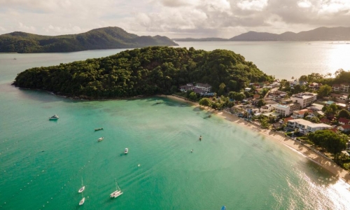 Bandara Beach Resort Phuket, karpaten.ro