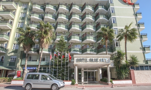 Hotel Parador Sky (ex: Big Blue Sky Hotel), karpaten.ro