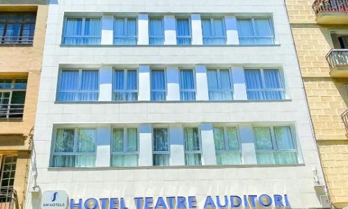 Hotel Teatre Auditori, karpaten.ro