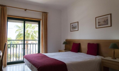 Plaza Real Aparthotel, karpaten.ro, 2
