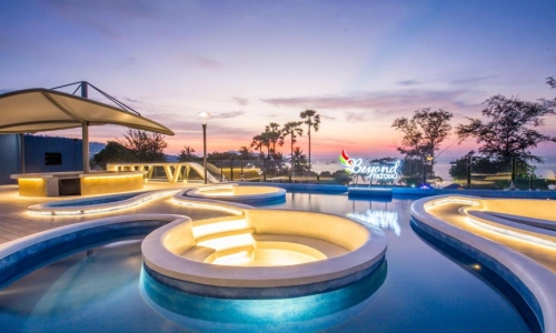 Hotel Beyond Patong, karpaten.ro