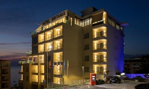 Hotel Britania, karpaten.ro