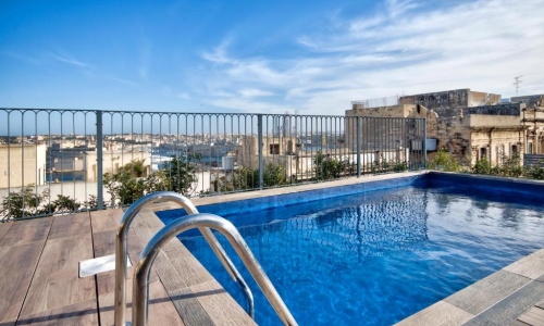 66 Saint Paul's & Spa, karpaten.ro