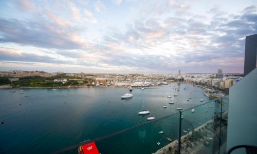 The Londoner Hotel Sliema, karpaten.ro