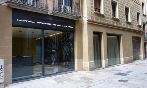 Hotel Barcelona House, karpaten.ro