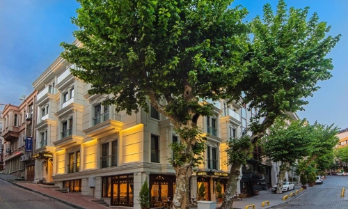 Grand Naki Hotel, karpaten.ro