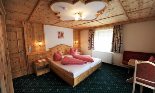 Hotel Garni Landhaus Platzer, karpaten.ro, 2