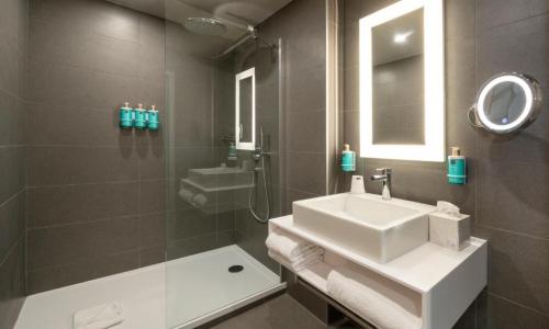 Novotel Paris 20 Belleville, karpaten.ro, 2
