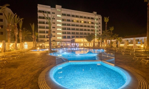 Hotel Bohemian Gardens, karpaten.ro, 2