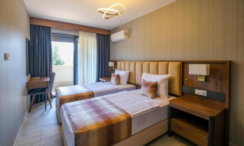 Hotel Days Inn by Wyndham Alanya, karpaten.ro, 2