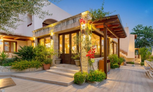 Cactus Village Hotel & Bungalows, karpaten.ro