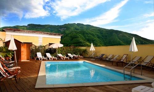 Hotel Villa Serena, karpaten.ro
