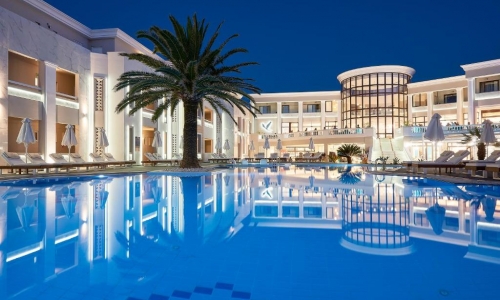Mythos Palace Resort & Spa, karpaten.ro