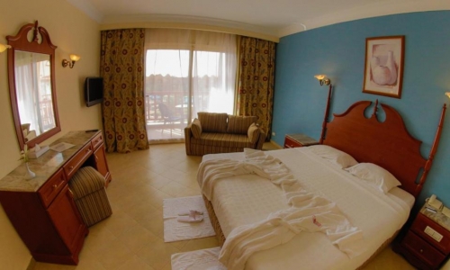 Hotel Titanic Beach, karpaten.ro, 2