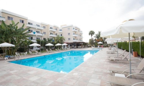 DebbieXenia Hotel Apartments, karpaten.ro