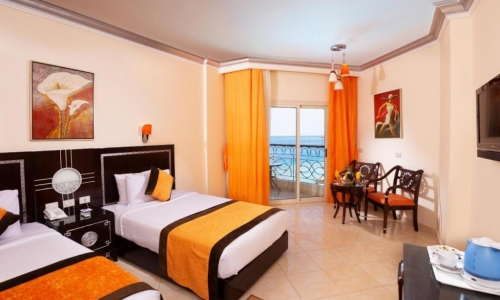 Sphinx Aqua Park Beach Resort, karpaten.ro, 2