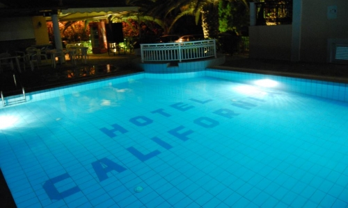 California Beach Hotel (Adults only 18+), karpaten.ro, 2