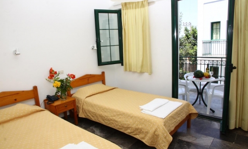 Camari Garden Hotel Apartments, karpaten.ro, 2