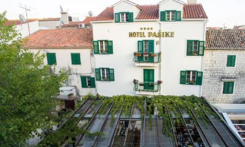 Heritage Hotel Pasike, karpaten.ro