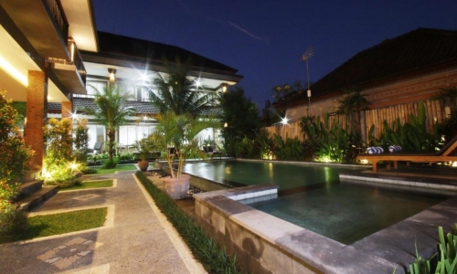 Batu Empug Ubud, karpaten.ro