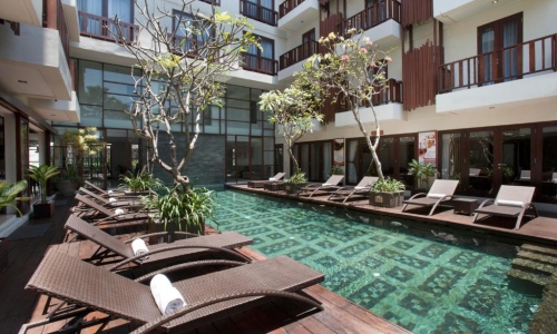 d'primahotel Seminyak, karpaten.ro